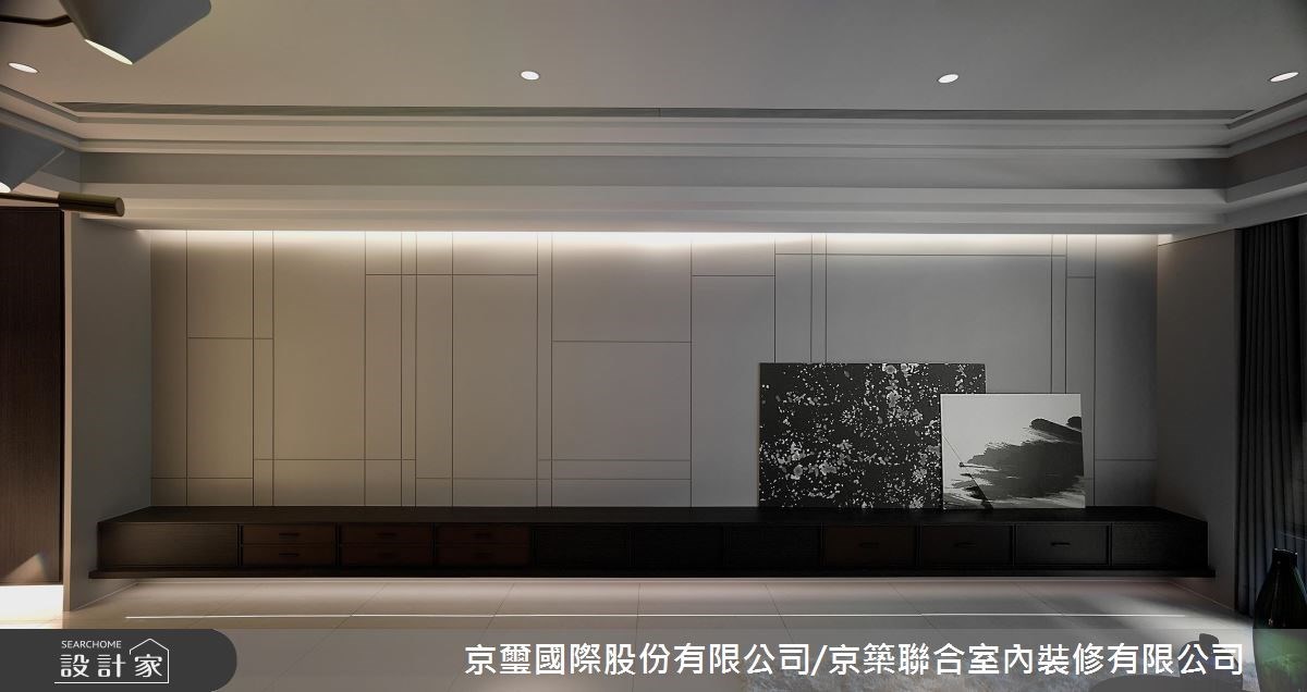 點線面構成的空間裡，透過線條與比例的精準拿捏豐富立