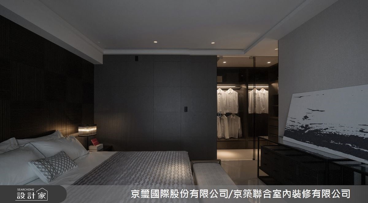 點線面構成的空間裡，透過線條與比例的精準拿捏豐富立