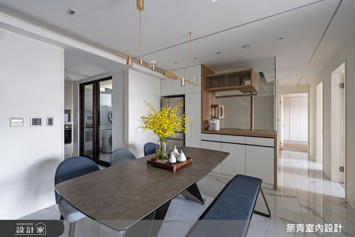 48坪的預售屋具備4房2廳,居住成員為4人與2隻可愛的貓