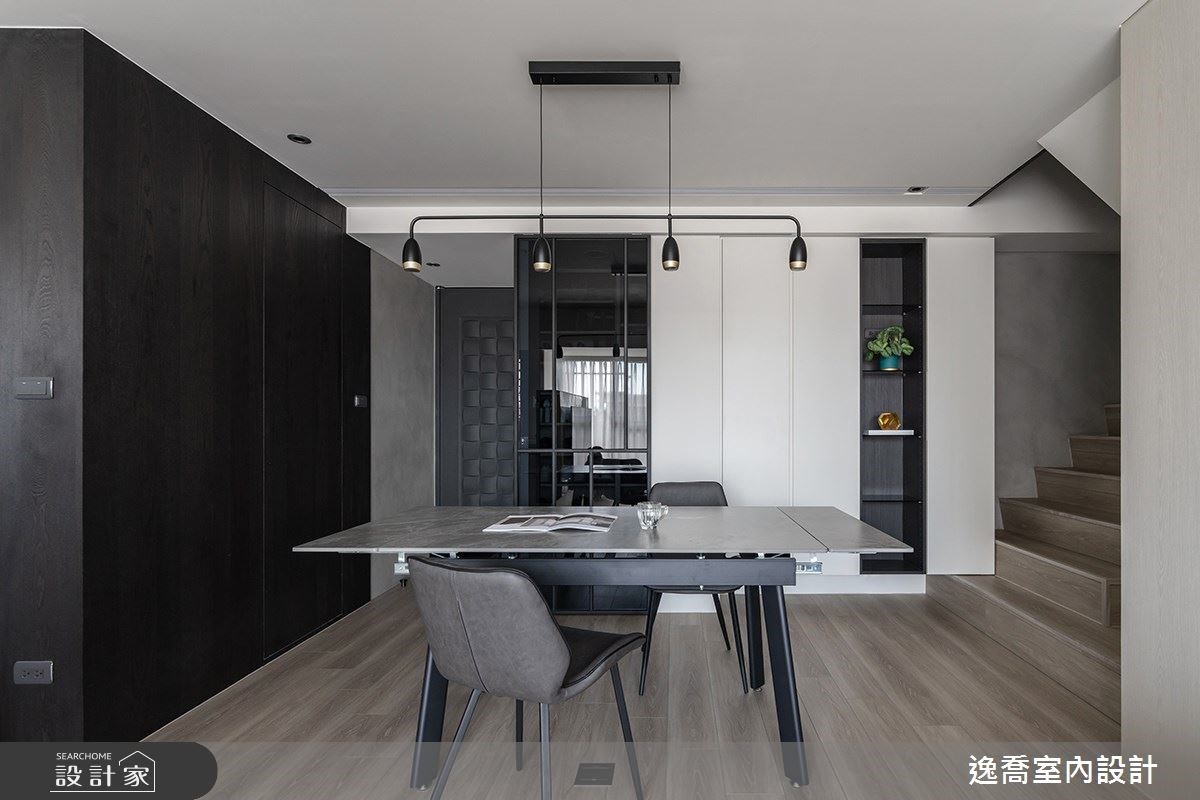 27 坪的現代風複層住宅，因為住著夫妻倆、三名成年子