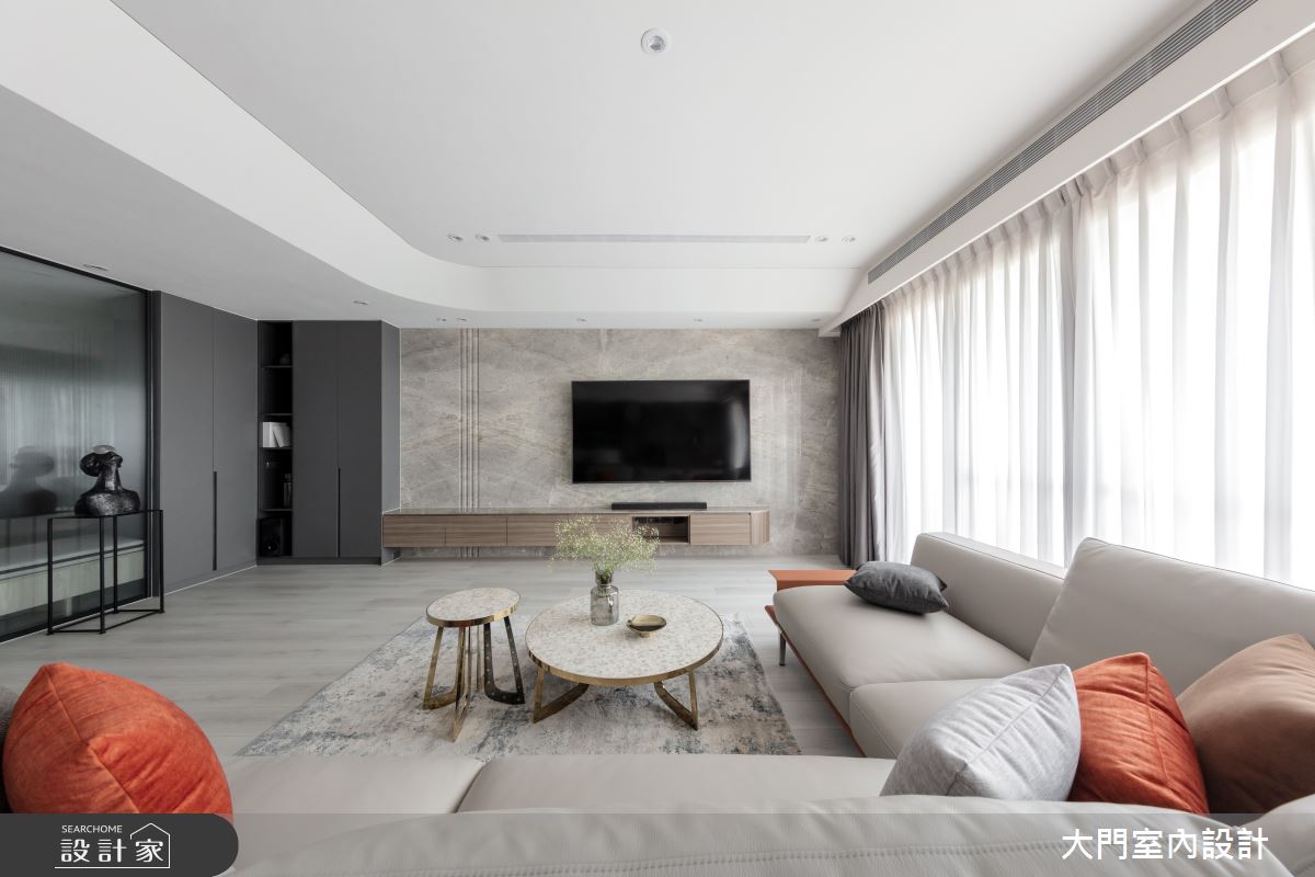 隨著都市發展進步,屋主選擇定居在地段精華豪宅聚落的