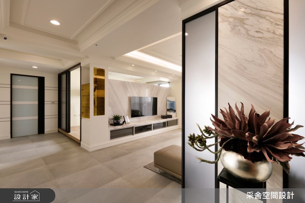 80 坪的混搭風大宅，屋主長期在國外工作，習慣外國的