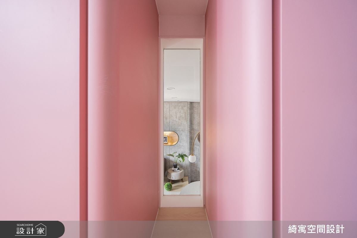 18 坪現代風住宅的屋主，希望給雙胞胎女兒充足的生活