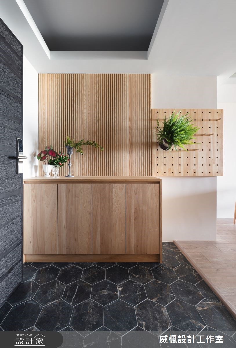 對於年齡層有大有小的親子宅，中性舒適的日式無印風會