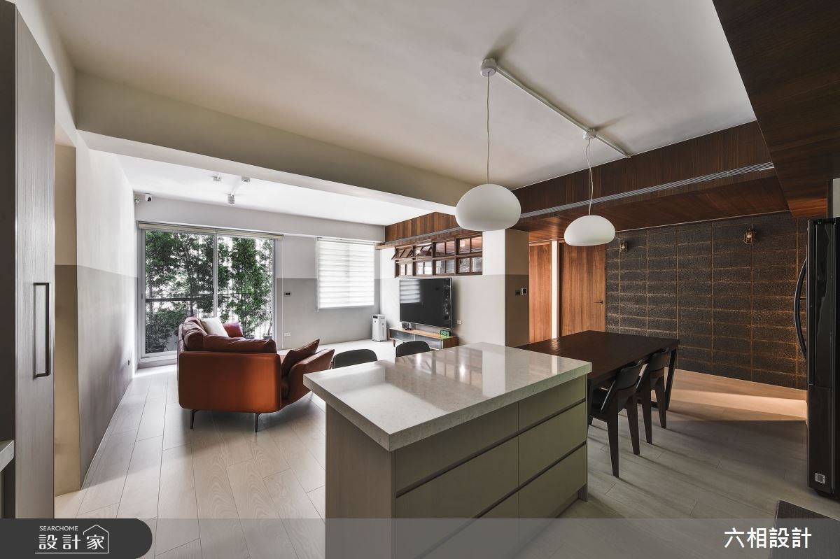 38 坪的老屋，設計師以簡約風為設計主軸，融入復古老