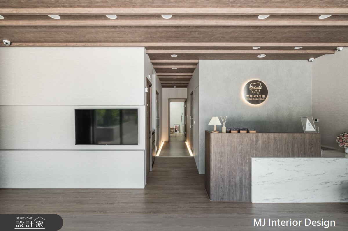 擺脫一般牙醫診所的白色冷冽感，這間新開幕的牙醫診所