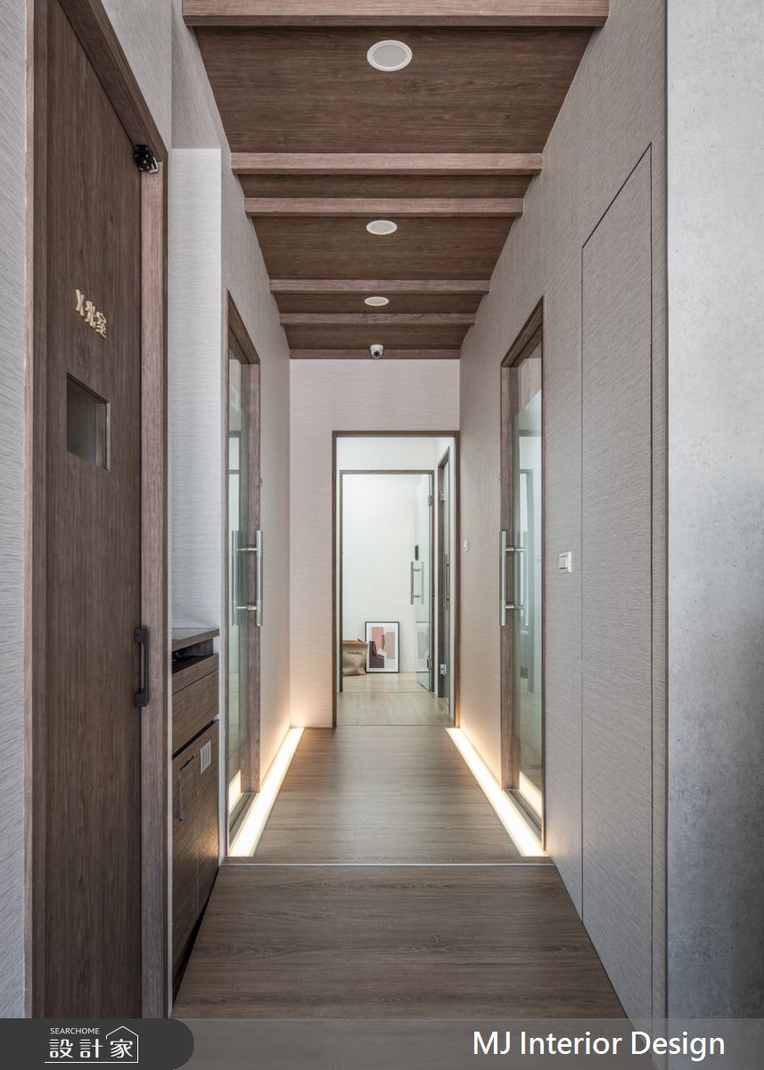 擺脫一般牙醫診所的白色冷冽感，這間新開幕的牙醫診所