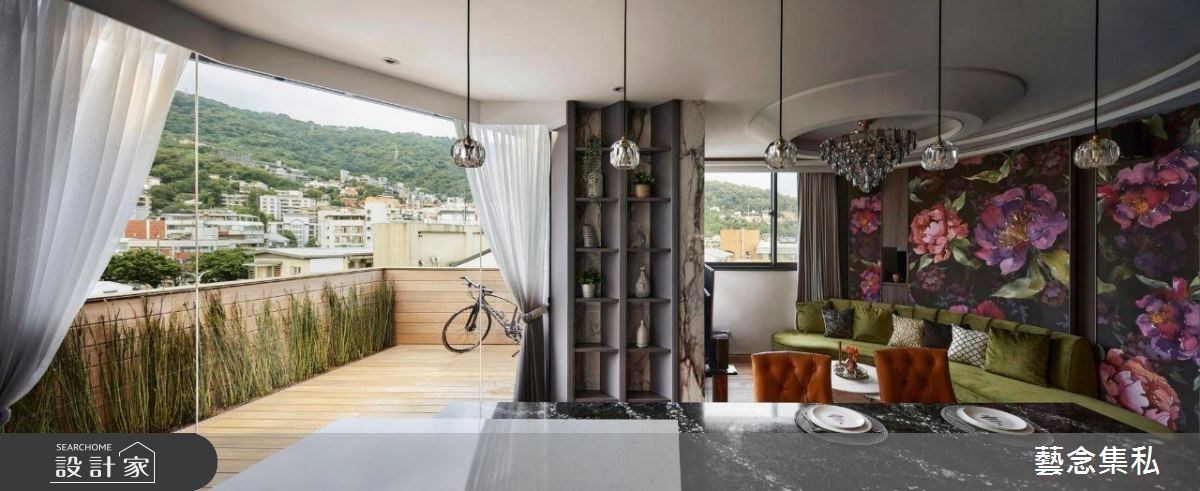 30 坪的基地空間有大面的弧形，設計師將邊間的劣勢化