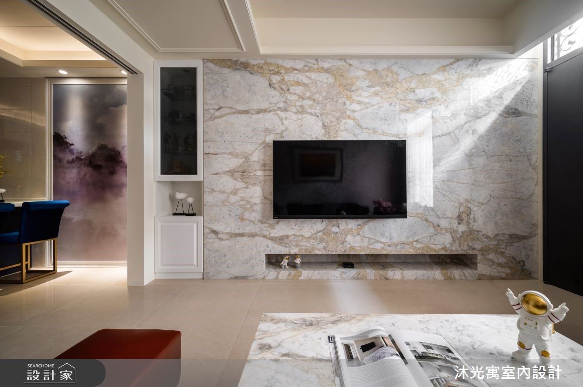 「帶著經歷一天的忙碌的身軀，在踏入家門的那一刻我彷