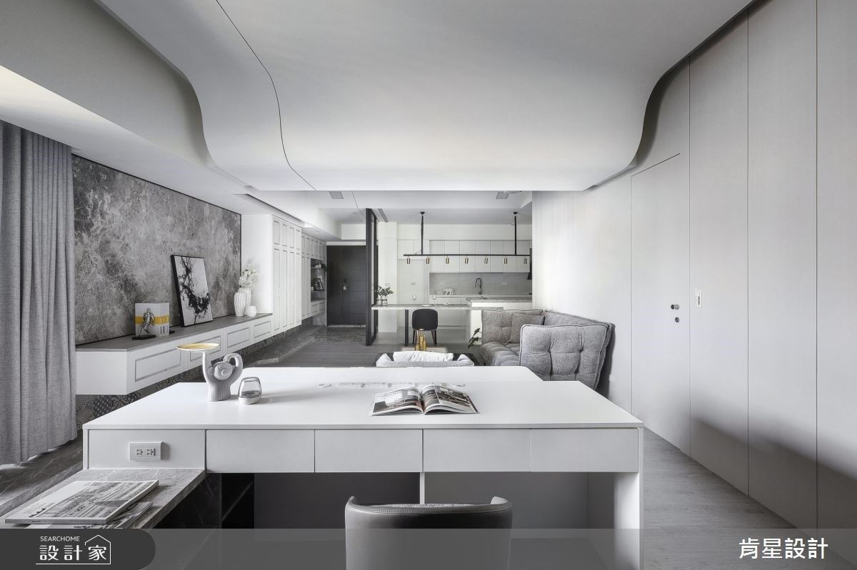 40坪的毛胚屋在設計師的巧手下搖身一變，成為猶如百坪