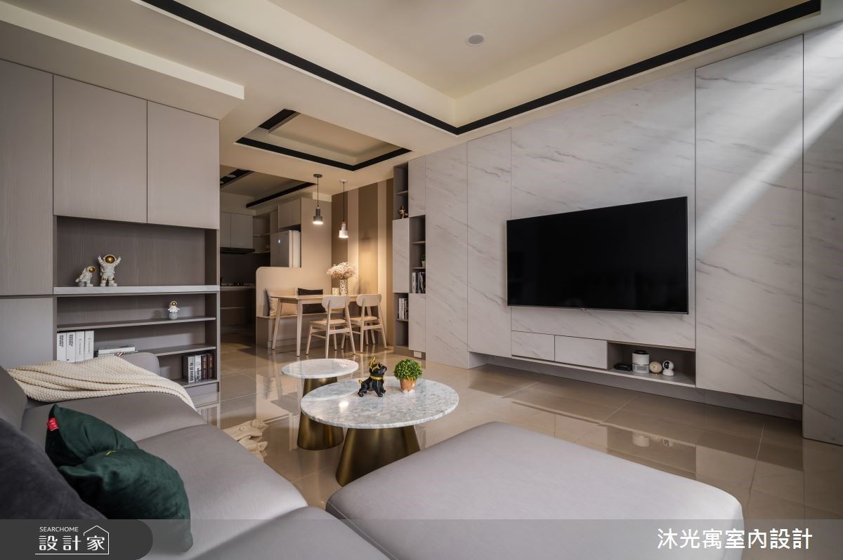 小小的30坪空間裝載著一家人的夢想藍圖。設計師選用溫