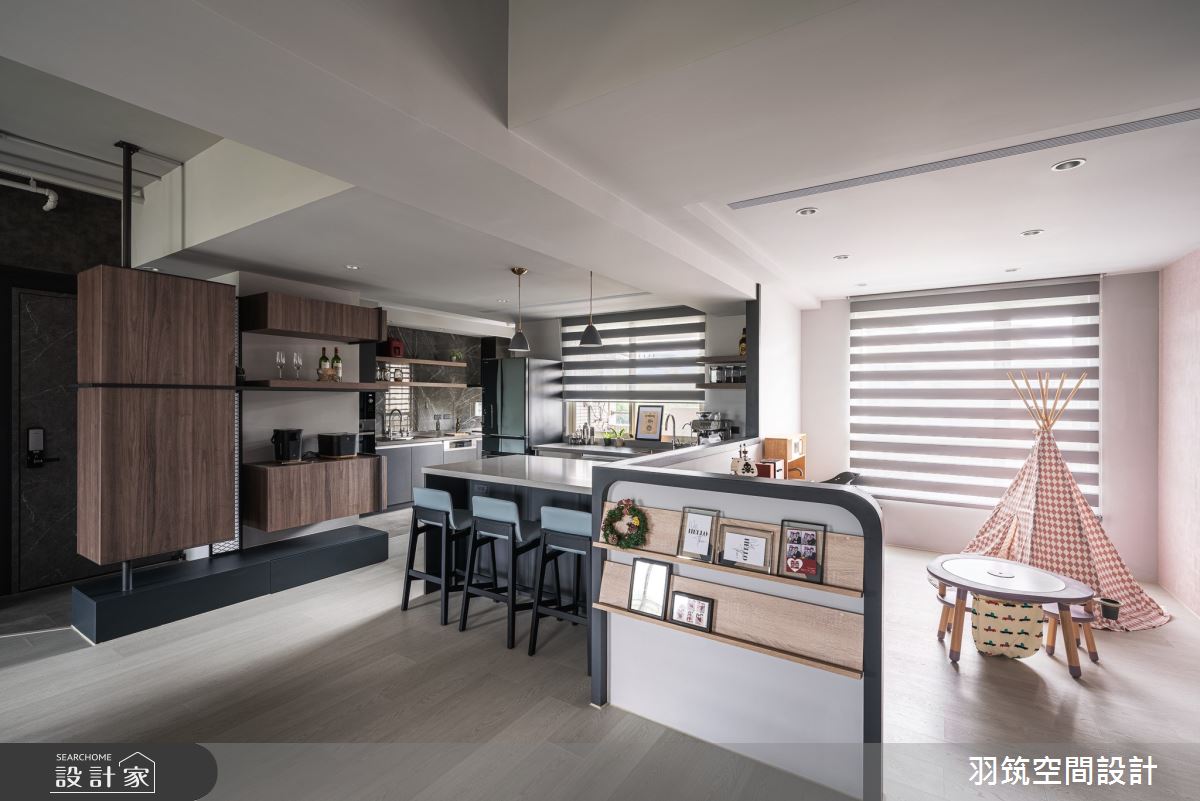 室內35坪的空間,原有動線不佳、收納不足的問題,經設