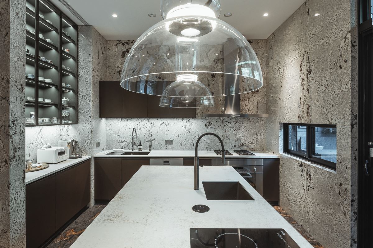 一個家的高貴,取決於材質的運用方式;好的選材,不但