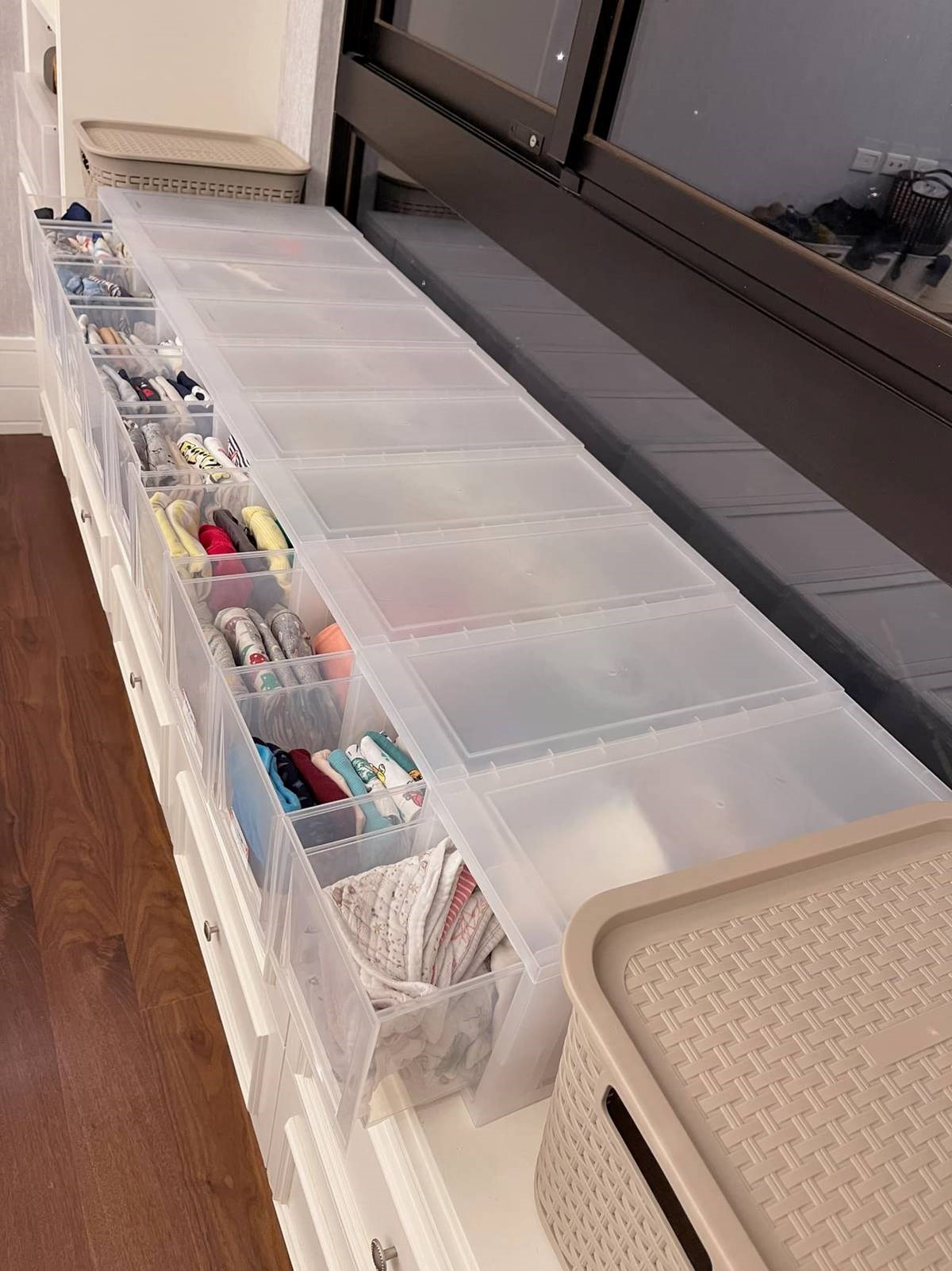 網友Aileen Wu一家五口加上一狗，住在室內33坪的房子