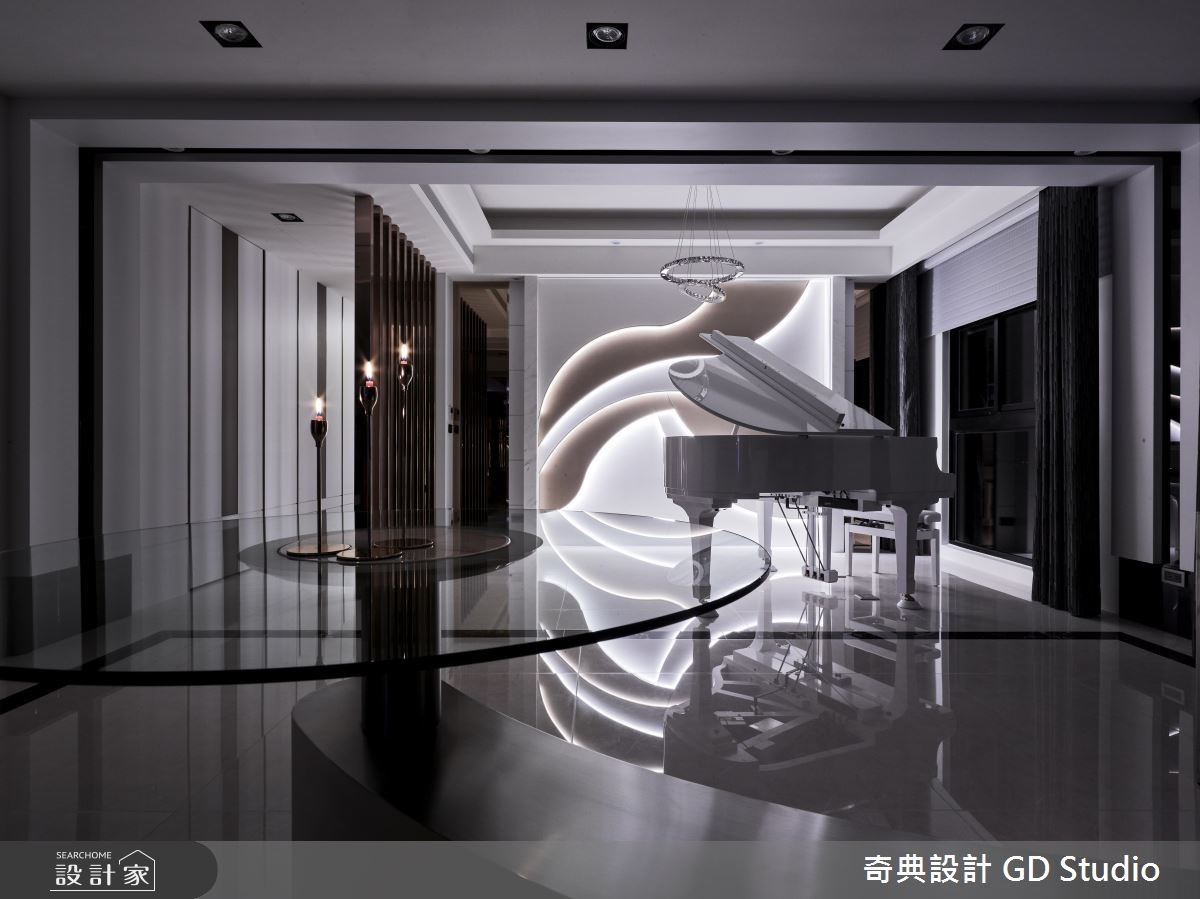 融合「水岸意象」與時尚人文品味,70 坪的現代風大宅