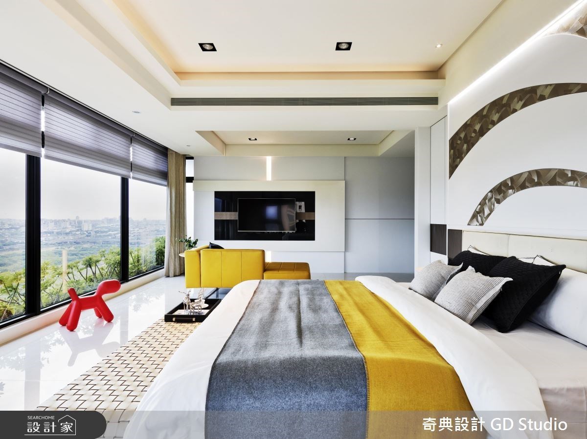 融合「水岸意象」與時尚人文品味,70 坪的現代風大宅