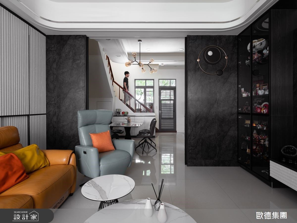 這棟四層樓的透天別墅,是屋主與歐德設計師金瑜新的第