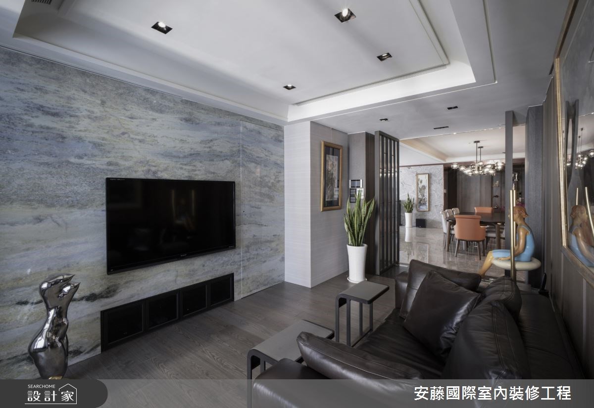 99 坪混搭風豪宅的屋主,從事科技產業,興趣是收藏當