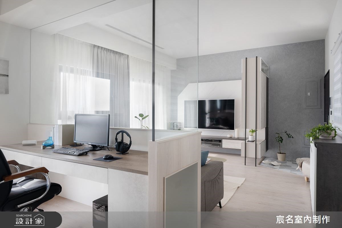 看著陽光灑落屋內的倒影搖曳，自在的遊走於居家個個場