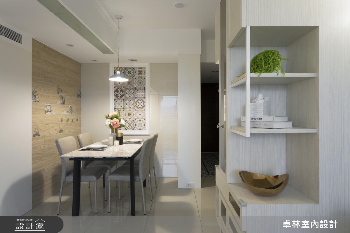 不以風格強烈的設計屋內,設計師巧妙地利用各具風味的