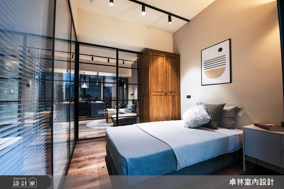 穿過時光隧道,走進最想回到的那個時代。以工業風作為