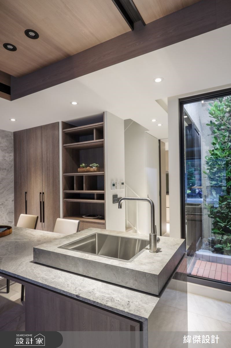 厭倦了城市裡的高樓圍繞,渴望清新綠意的陪伴嗎?這間