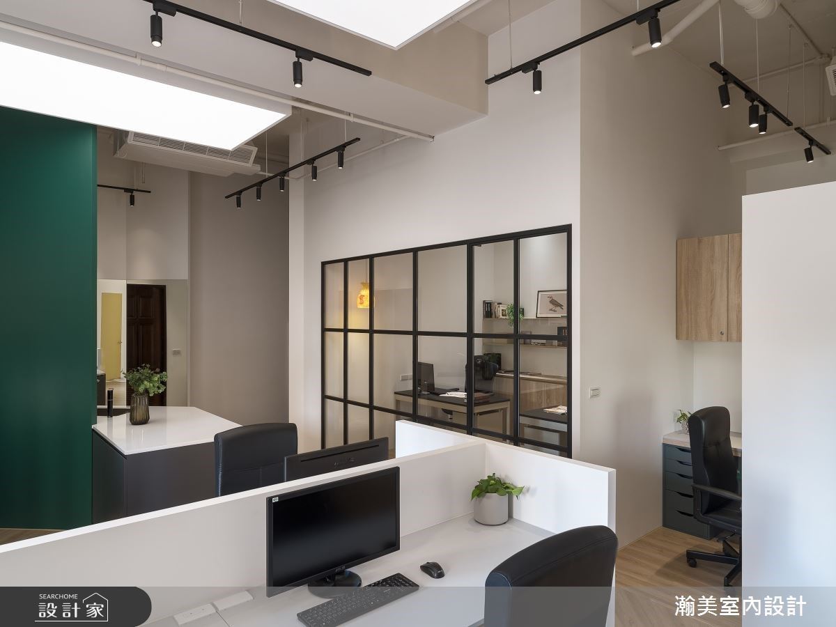 以高端客製化的美式風格營造溫暖居家氛圍的張馨總監，