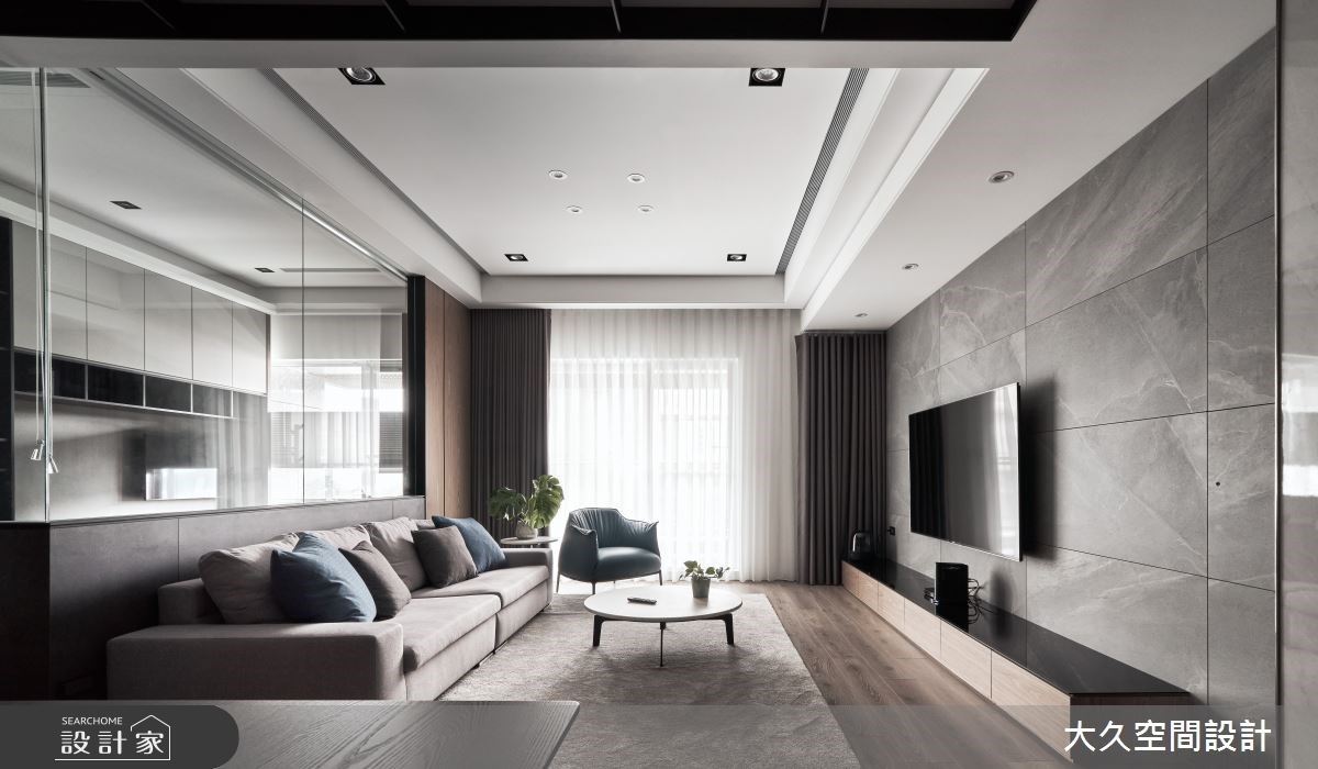 近35坪開放的空間裡,以飯店風質感做為室內基調,掌握