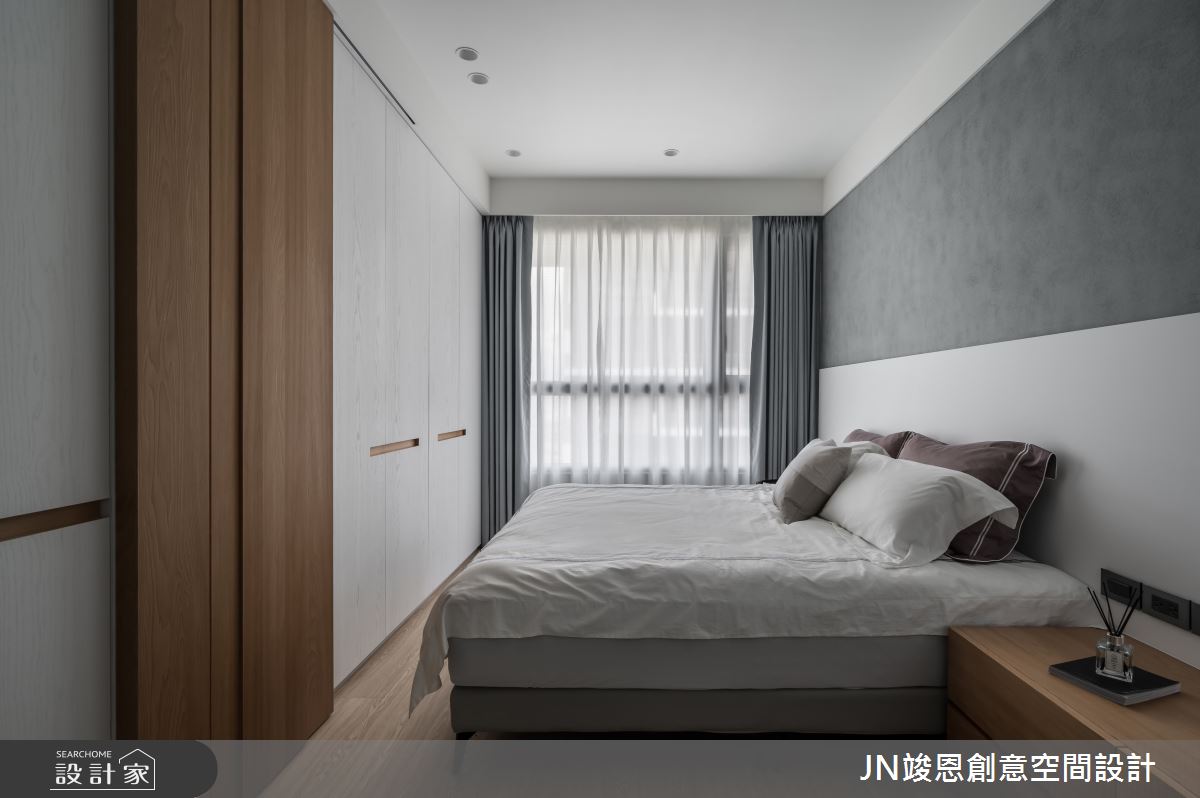 為了迎接新生兒的到來，這對年輕夫妻結束漂泊的租房人