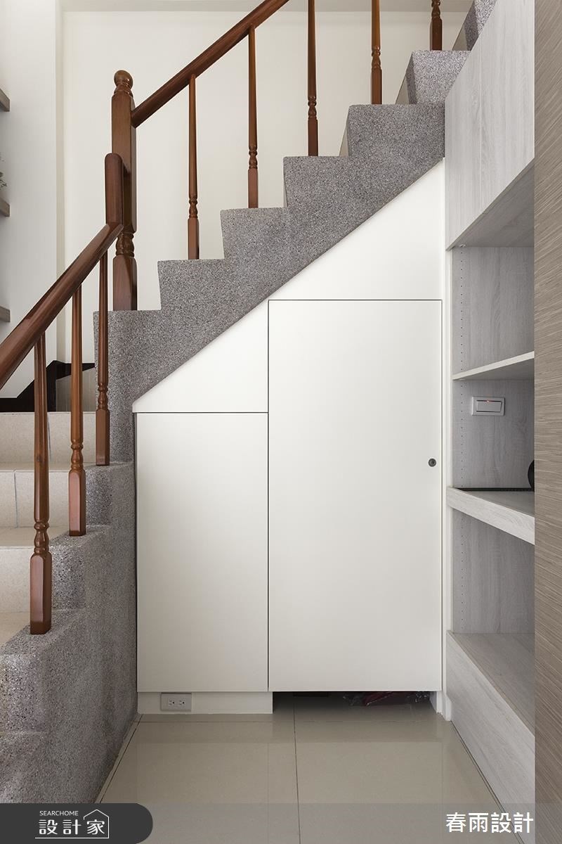 37坪休閒風透天別墅,先以沈穩寧靜的大地色系為主軸,