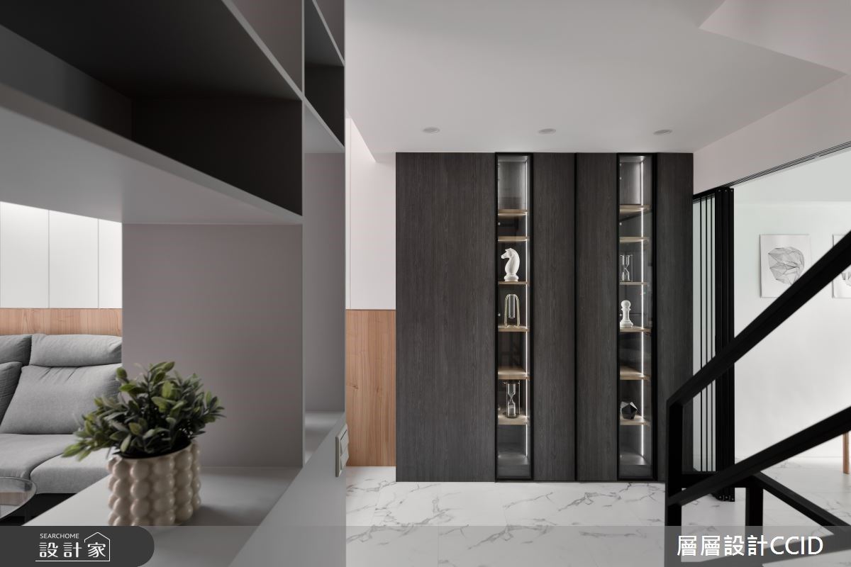 為老屋刷上優雅的純白，在屋內盡情擺上自己喜歡的東西