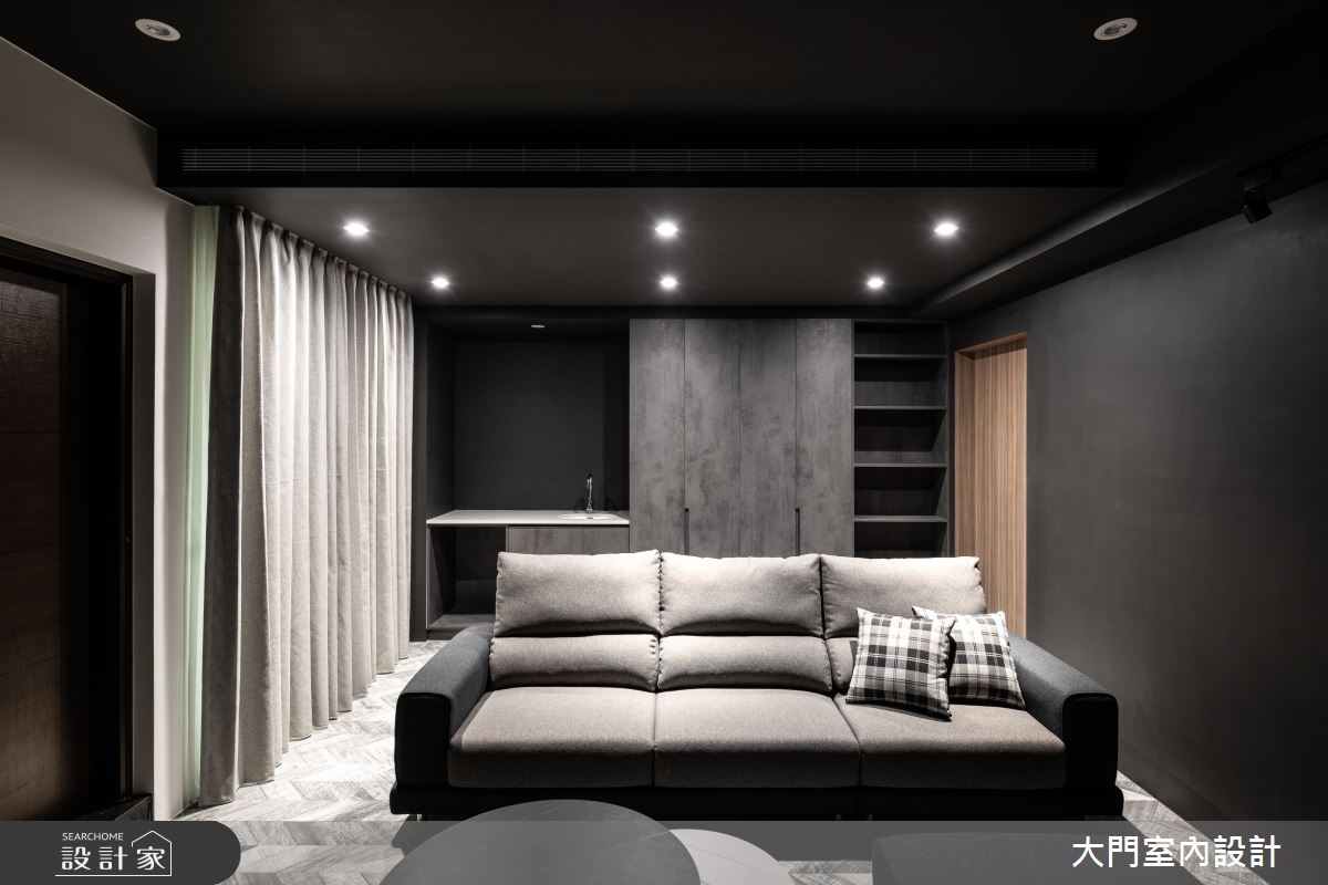 一家四口各自喜好的風格不同，加上對於風水因素的考量