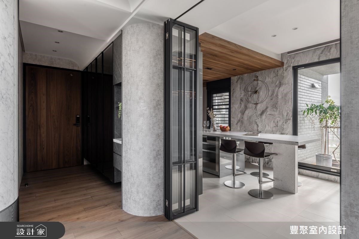 「中島吧檯」是許多人對料理、用餐品質的堅持,但「中