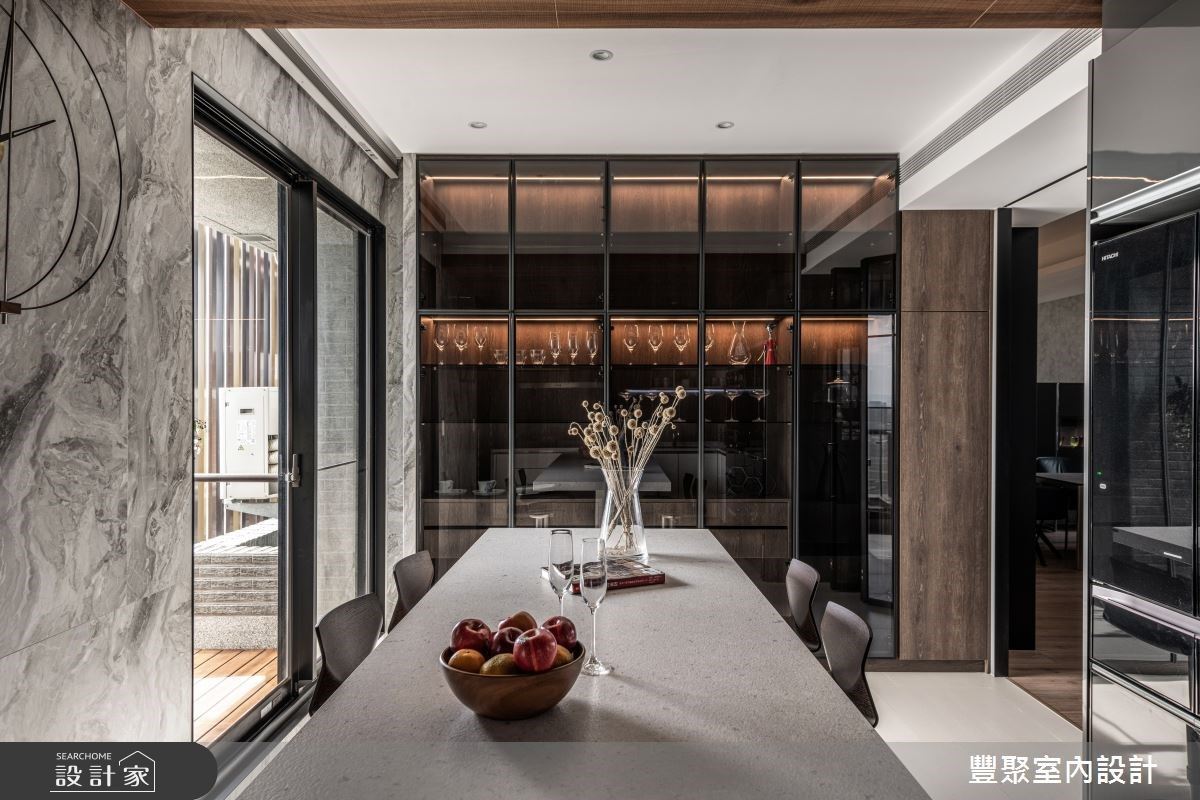 「中島吧檯」是許多人對料理、用餐品質的堅持,但「中