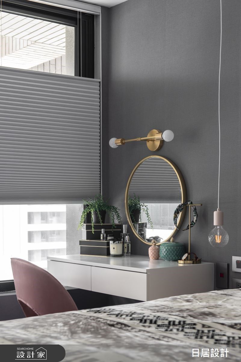 18坪混搭風的三房兩廳新成屋，屋主喜歡粉紅色，但因為