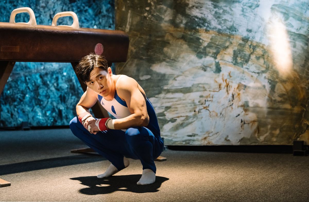 李智凱從 9 歲接觸韻律體操,不斷鍛鍊培訓長達 16 年,終於代表台灣摘下奧運榮耀。