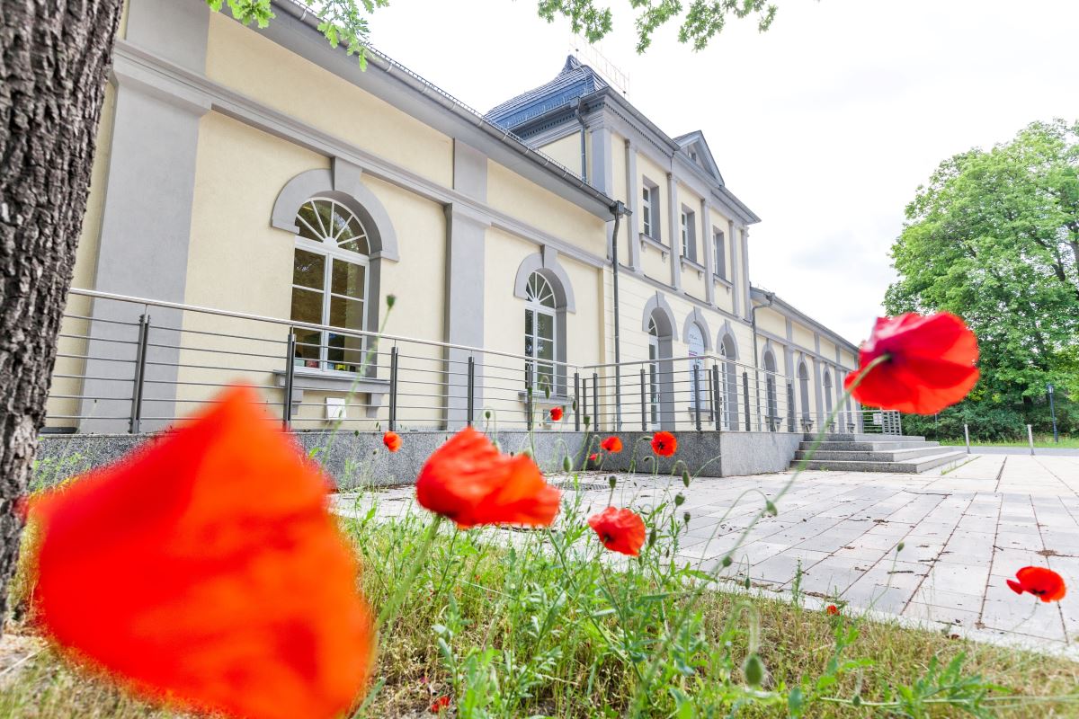 您是否也有過待在辦公室或家中久了覺得空氣好悶,需要