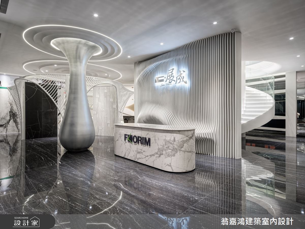 設計鬼才翁嘉鴻設計師,每件作品都是匠心獨具、充滿時