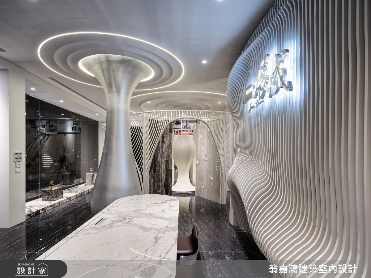 設計鬼才翁嘉鴻設計師,每件作品都是匠心獨具、充滿時