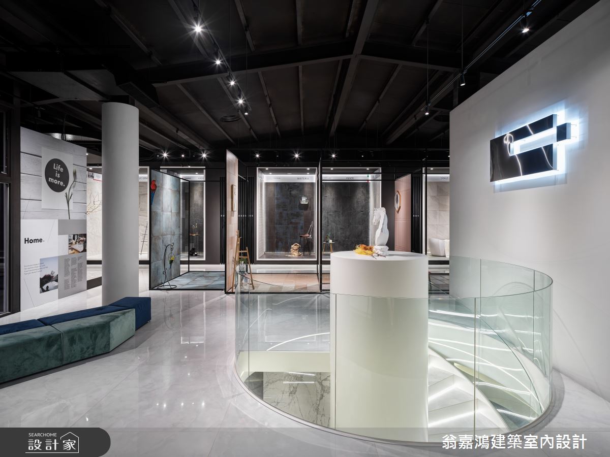 設計鬼才翁嘉鴻設計師,每件作品都是匠心獨具、充滿時