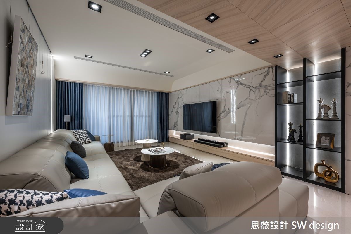 屋主是一家四口和一隻貓，一家人希望住家容易清潔、精