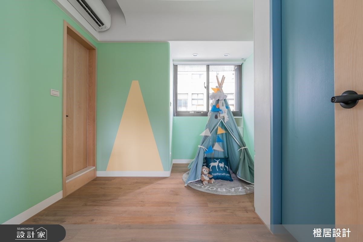 容貌清爽清淡，第一眼印象不深刻，卻非常耐看，這「鹽