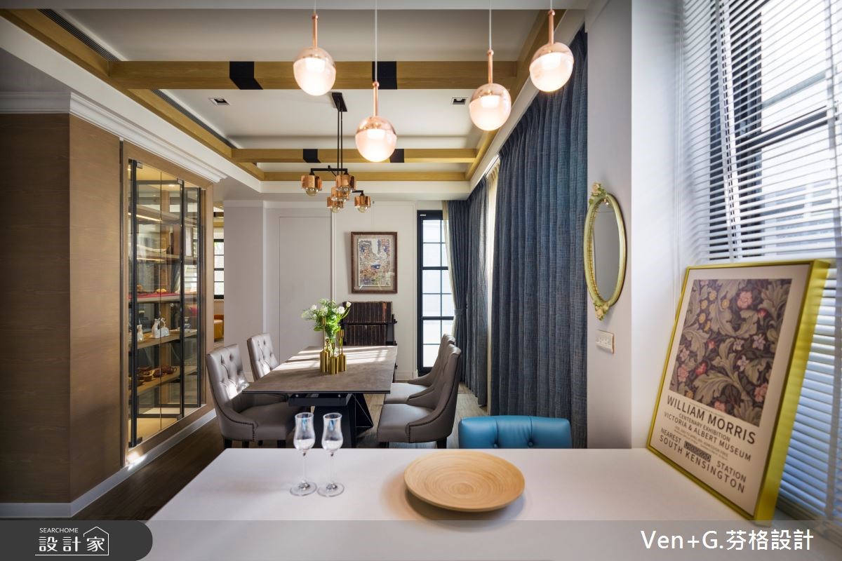 超過 40 年的老透天裡帶著中式建築元素與西式設計,設