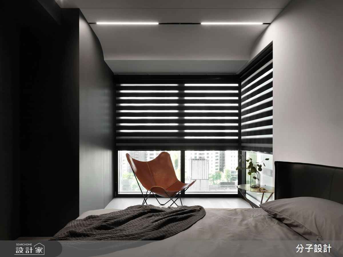 此案為全棟毛胚屋，設計師於客變階段細心聆聽居者需求