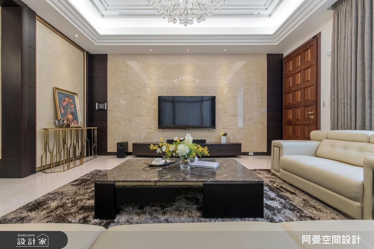 喜歡明亮光感的醫師屋主,買下這間110坪的透天別墅,