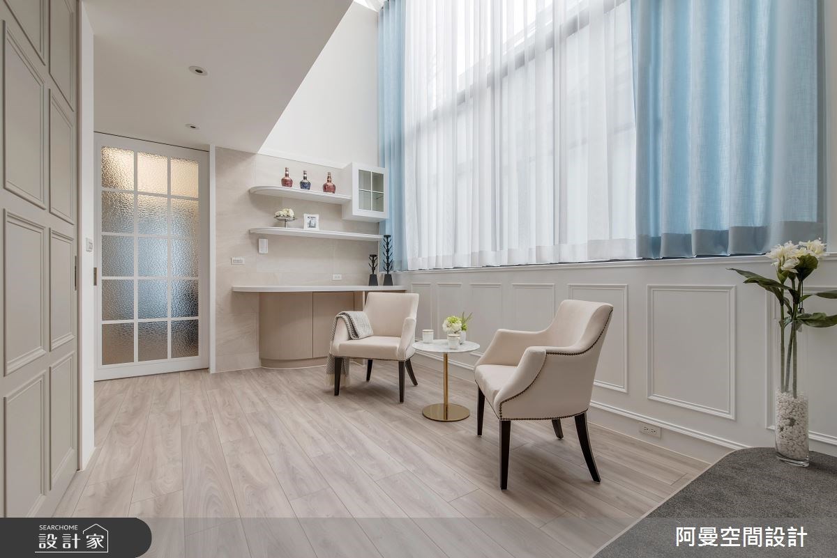 喜歡明亮光感的醫師屋主,買下這間110坪的透天別墅,