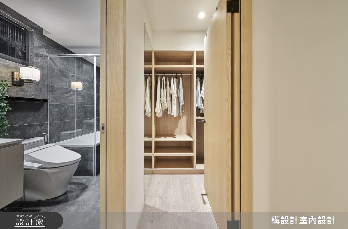 40坪老屋重新規劃格局,讓一樓擁有獨立停車位,但為了