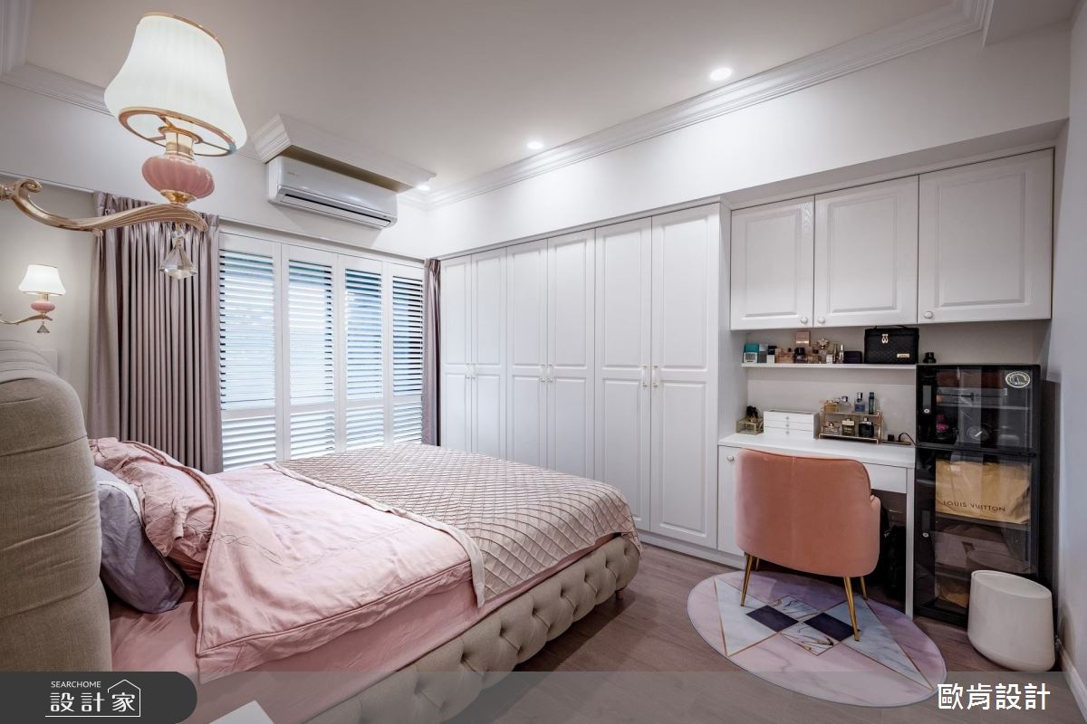 這間30坪的新成屋，原本有梁柱明顯的問題，在經過設計