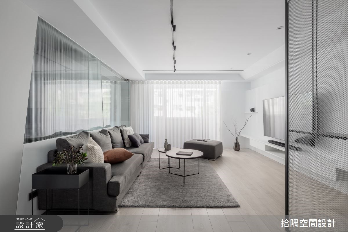 36坪單身宅，原本是略顯陰暗的老屋，透過全面翻新，以