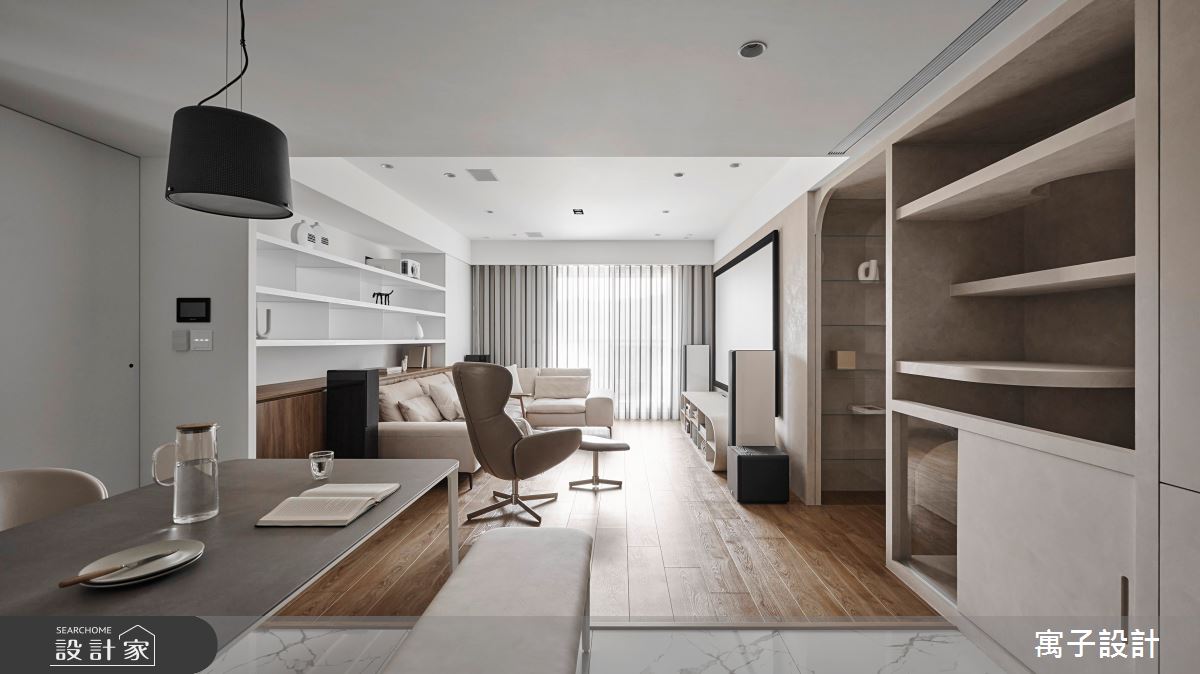 一家三口居住的42坪新成屋，從家庭成員的需求出發，透